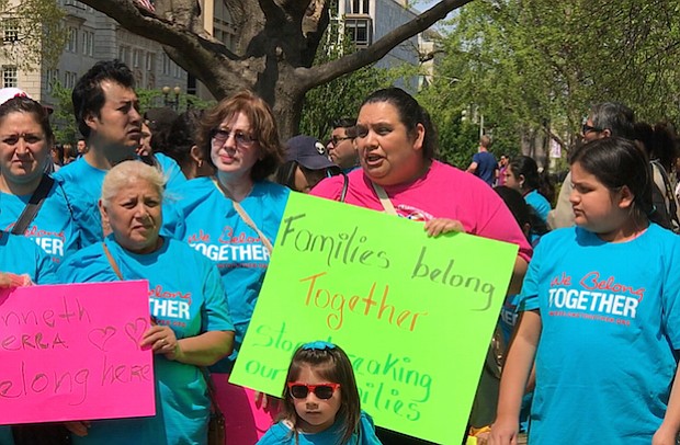 Las voces de más de cien niños, hijos de inmigrantes indocumentados, y sus padres, vinieron a Washington DC, para entregar un mensaje a Trump.