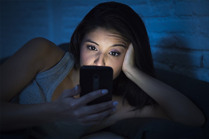 No revises tu teléfono móvil antes de dormir