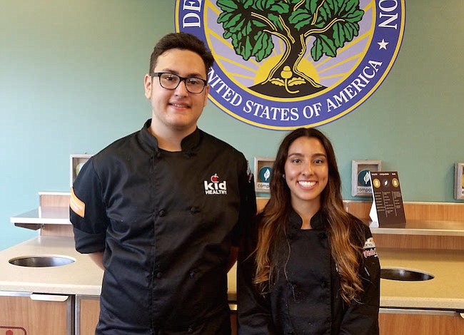 Estudiantes latinos participan en competencia “Cocinando El Cambio” en DC