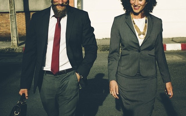 10 maneras de sobrevivir a los lunes de oficina