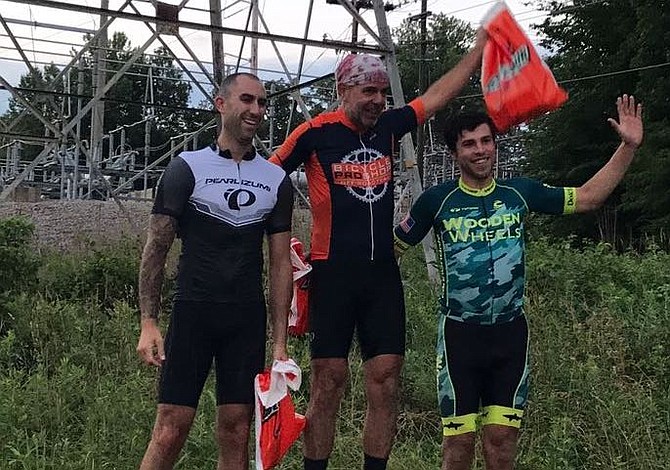 Ciclista colombiano gana pruebas de montaña