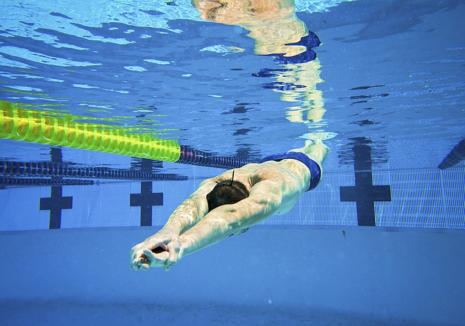 ¡Al agua! Conoce los beneficios de la natación para tu salud