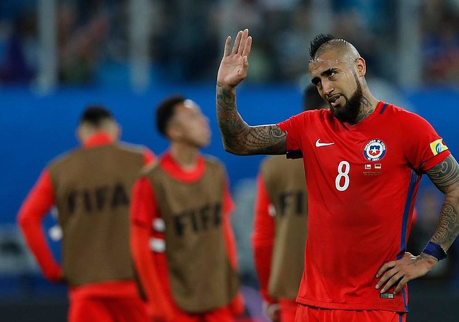 Vidal negó estar en fiesta en casino que acabó la Policía