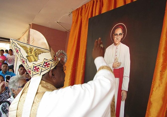 Consulado de El Salvador celebró 100 años del natalicio de Monseñor Óscar Arnulfo Romero