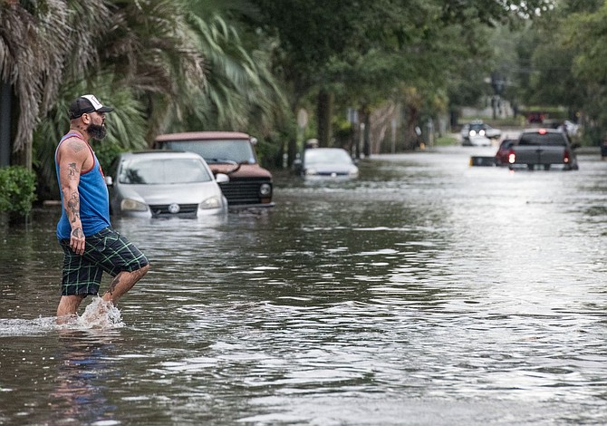 Irma deja saldo provisional de más de 30 muertos en EEUU