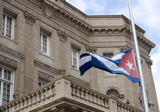 Tillerson: EE.UU. puede cerrar su embajada en Cuba