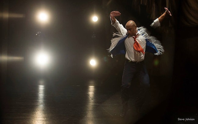 Edwin Aparicio, un salvadoreño que difunde el flamenco en Washington DC