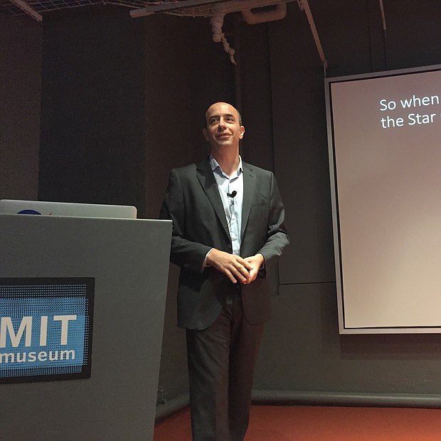 George Lordos, investigador del departamento de aeronáutica y astronáutica de MIT, involucrado en el proyecto del hotel espacial