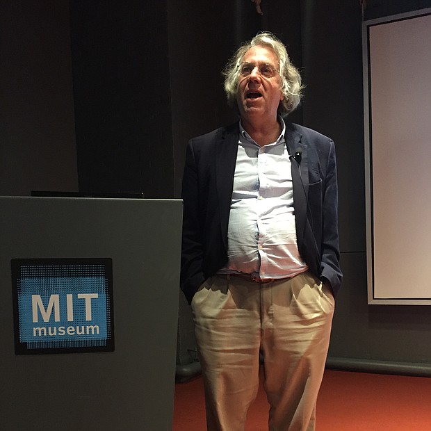 Kerry Emanuel, profesor de ciencias atmosféricas de MIT
