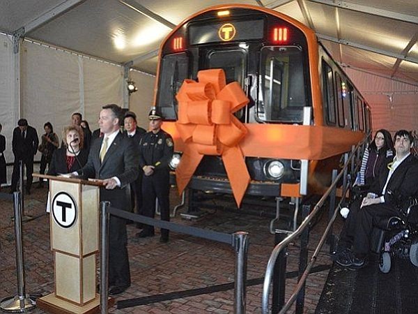 Los nuevos vagones de la Línea Naranja están cada vez más cerca