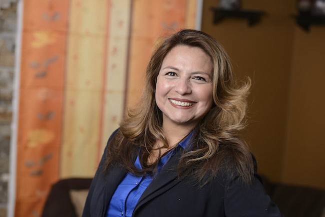 Elizabeth Guzmán: En mi distrito, los latinos hemos sido perseguidos y demonizados