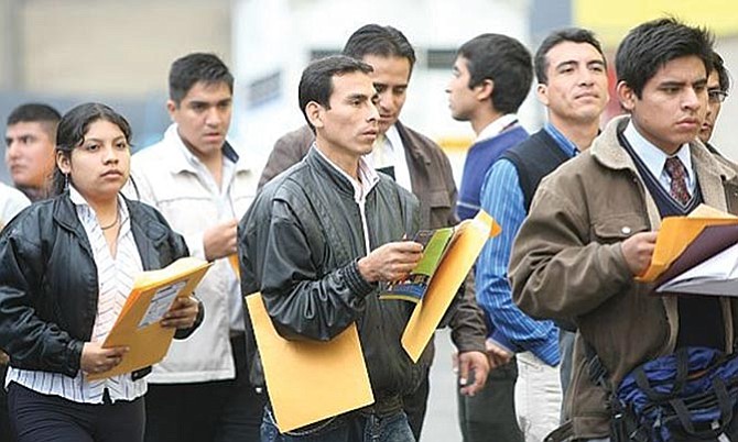 INMIGRACIÓN Proyecto de ley daría preferencia  a inmigrantes altamente calificados