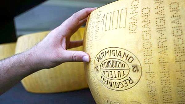 DIFERENCIAS. Los fabricantes de queso de España se quejan de que las versiones de México les hacen mucho daño.