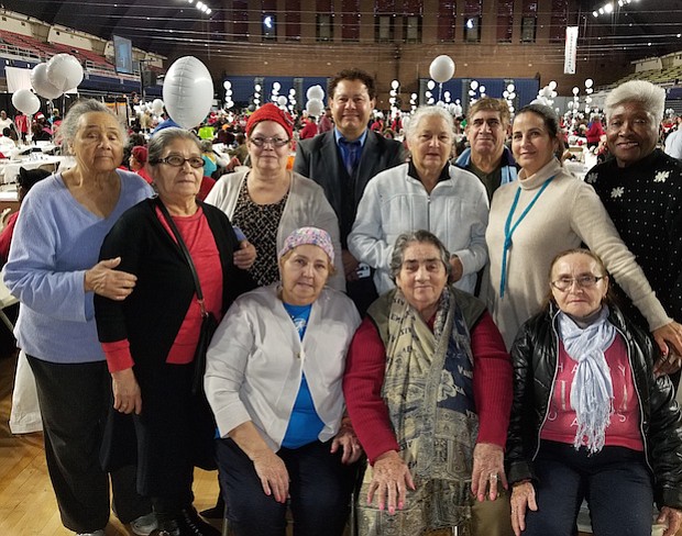 Vida Senior Centers emprendió una campaña de financiamiento en línea para seguir adelante con su labor