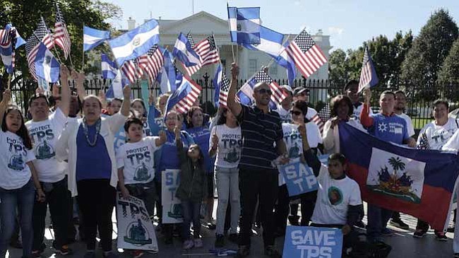 ¿En qué trabajan los salvadoreños con TPS en Estados Unidos?