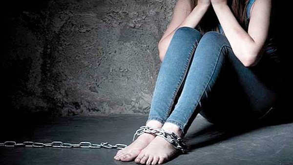 Dos leyes para ahogar el tráfico humano