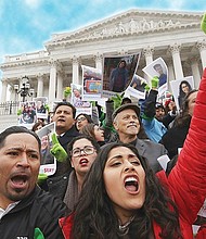 ESPERANZA. Un juez de San Francisco bloqueó temporalmente la decisión de Donald Trump de poner fin al DACA, que evita la deportación de cientos de miles de ‘dreamers’.