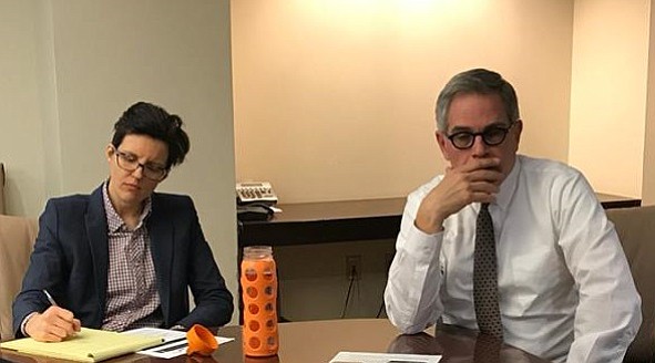 Nueva Fiscalía de Filadelfia protege a inmigrantes