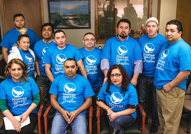 "Juntos haremos historia": Comunidad salvadoreña está creando un movimiento político a 6.000km de El Salvador