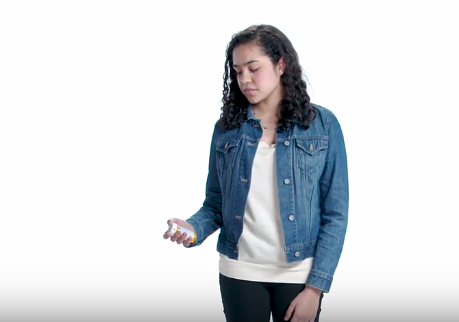 Gobernación lanza campaña en español para prevenir el abuso de opioides en la comunidad hispana