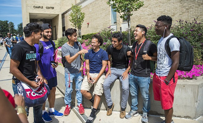 Montgomery College lanzó sitio web con recursos en español