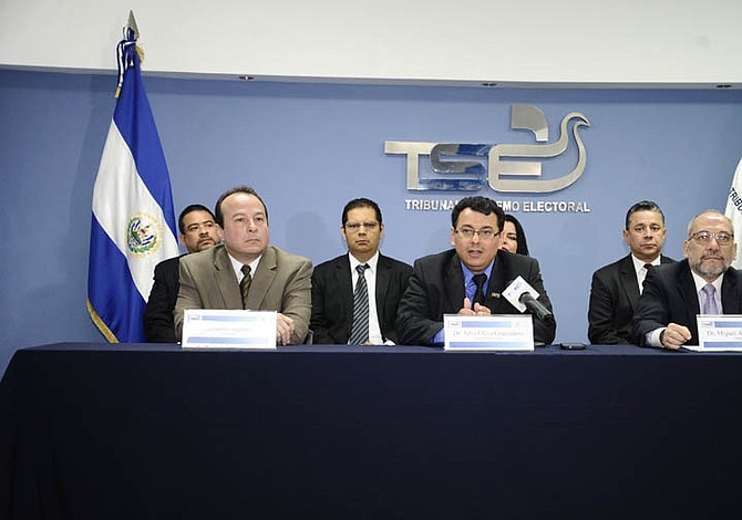 TSE de El Salvador prohíbe propaganda electoral anticipada