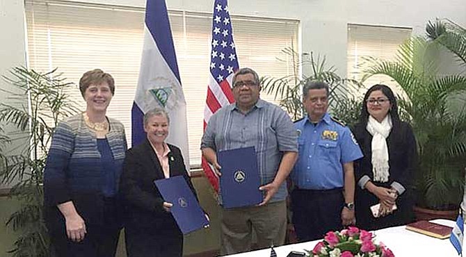 Nicaragua firma  acuerdo con ICE