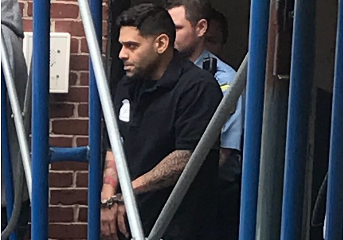 Muere bombero de Boston acusado de violación infantil
