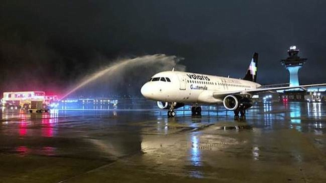 Volaris ofrece vuelos directos del aeropuerto Dulles a San Salvador