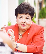 Ana Sol Gutiérrez. Tras 15 años en la Legislatura Estatal, la primera salvadoreña electa en Maryland, busca un asiento en el Concejo de Montgomery.