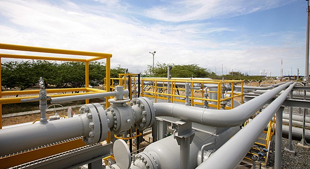 Restablecen servicio de gas natural para industrias y vehículos en el centro de Colombia