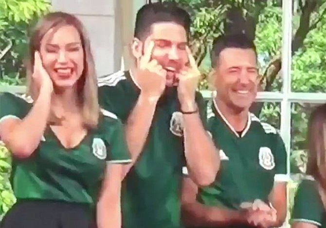 Gesto racista podría costarle el empleo al Chef James en el programa “Un Nuevo Día”