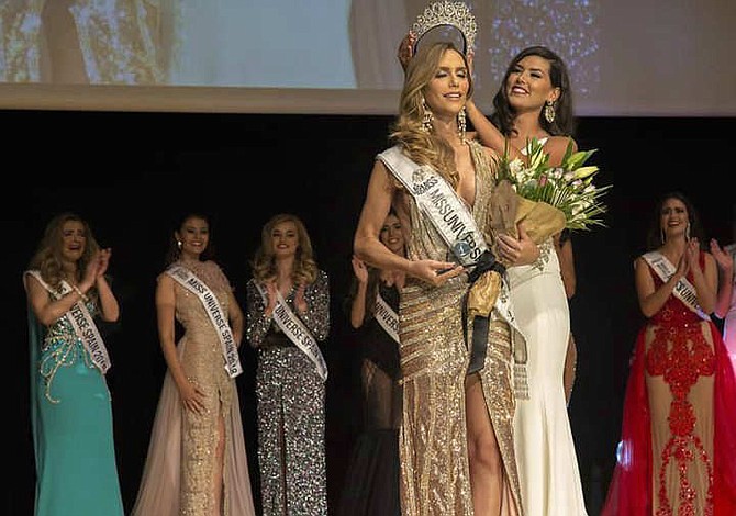 Mujer transgénero se convierte en Miss Universo España