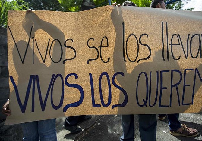 Nicaragua excarcela a 50 presos políticos en medio de diálogo con opositores