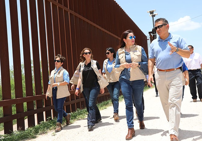 Primera dama de Honduras pide no cruzar ilegalmente a Estados Unidos