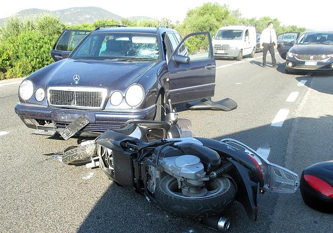 George Clooney es llevado al hospital tras sufrir accidente de moto en Italia
