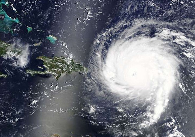 Tormenta Chris sigue fortaleciéndose