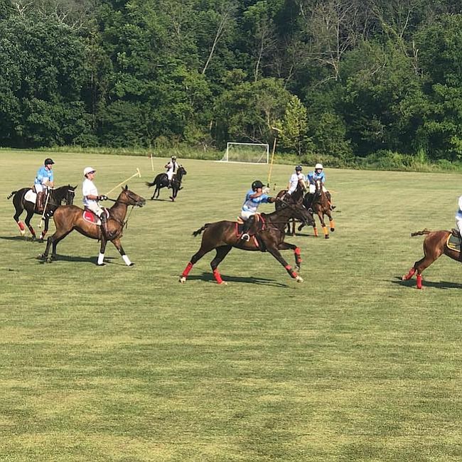 Polo. El torneo de polo se realizó en Muldoon Fields, el 14 de julio, para recaudar fondos a favor de los niños que reciben atención en el hospital Garrahan, en Argentina.