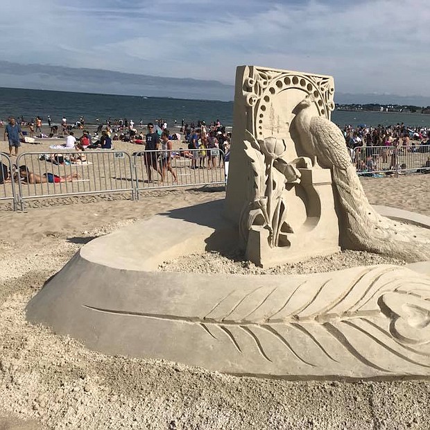 Escultura “A Nouveau Love” (Un nuevo amor), ganadora del quinto lugar, por Rachel Stubbs
