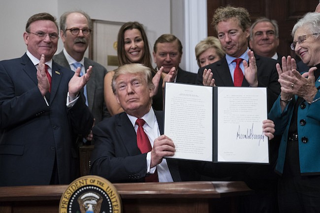 La administración Trump facilita aún más la venta de planes de salud de corto plazo