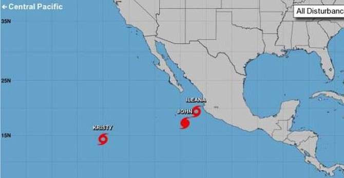 Un huracán y dos tormentas tropicales avanzaban por el Pacífico