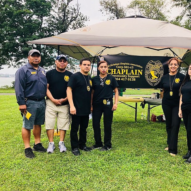 El grupo de la Iglesia Cristiana Chaplain Association.