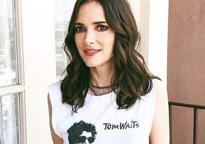 Winona Ryder revela que se casó con Keanu Reeves hace 26 años