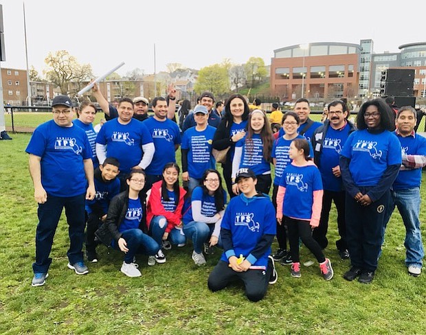 Parte de los miembros del Comité TPS Massachusetts