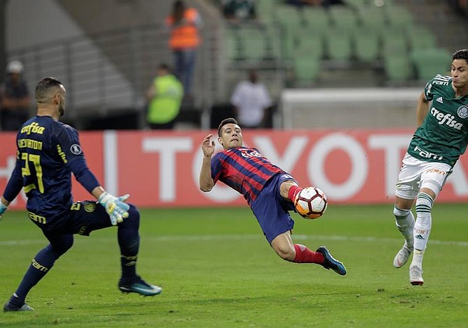 Deyverson, el jugador brasileño que señalan de simular peor que Neymar