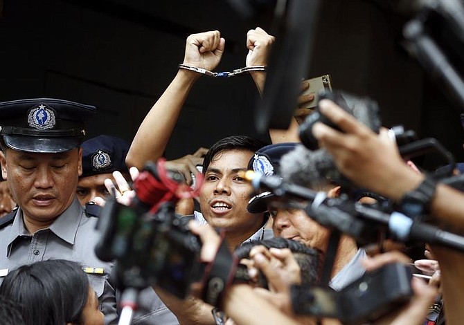 Prensa y activistas critican la sentencia a periodistas de Reuters en Myanmar