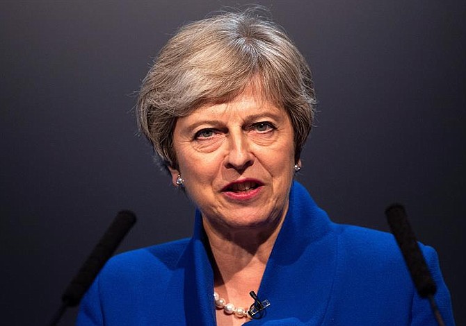 Al menos 50 legisladores quieren la dimisión de la primera ministra británica