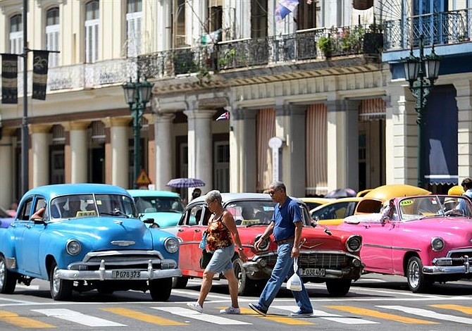 Reforma constitucional en Cuba podría tocar tema del matrimonio igualitario