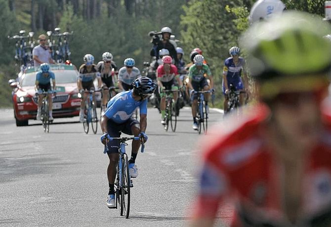 Vuelta a España: Nairo luchó por Valverde pero no pudo salvarlo del fenomenal Yates