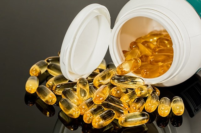 El doctor que generó el entusiasmo por la vitamina D… y se enriqueció en el proceso